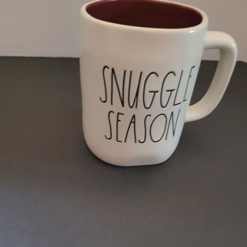 Rae Dunn new coffee cup SNUGGLE SEASON Mug  white with Red inside Nwt